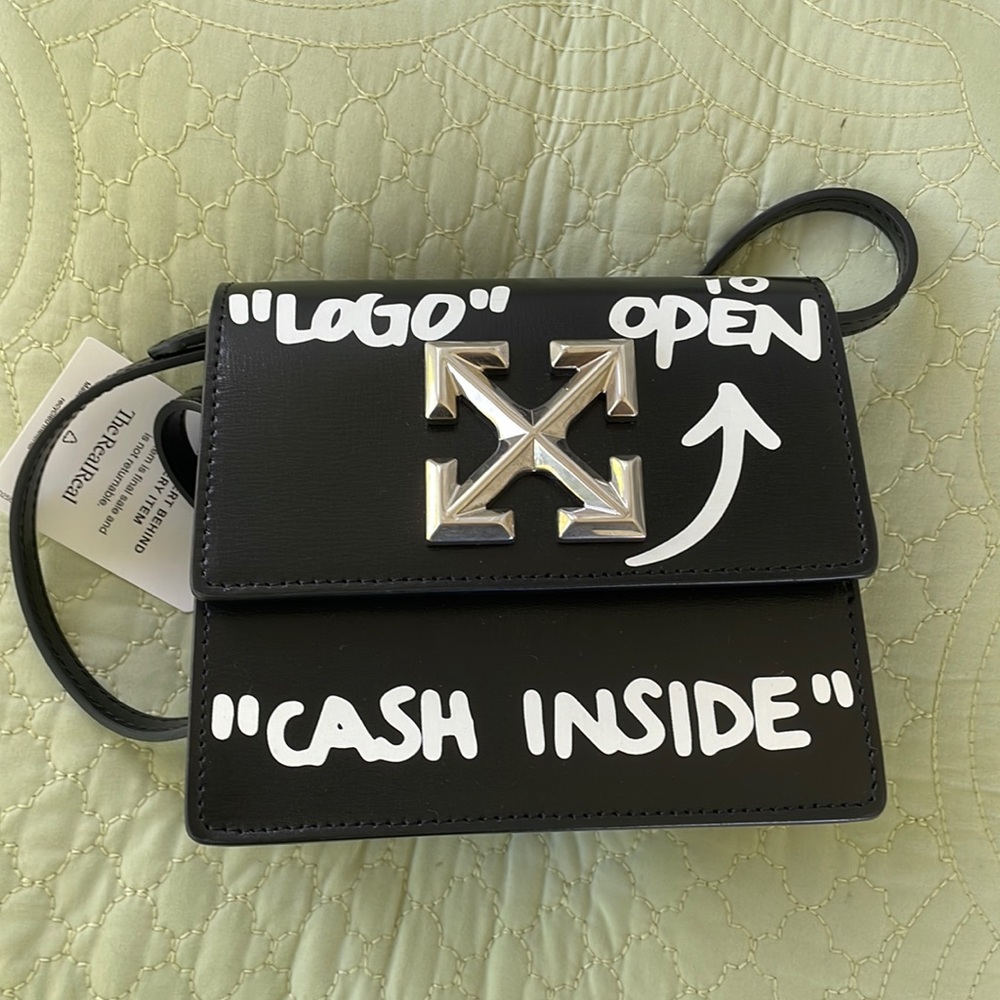 Off white 0.7 jitney bag